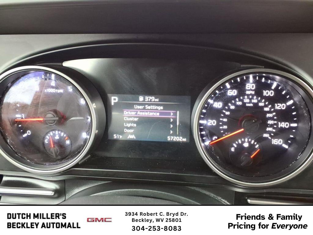 2024 Kia Carnival LX