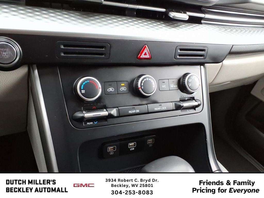 2024 Kia Carnival LX