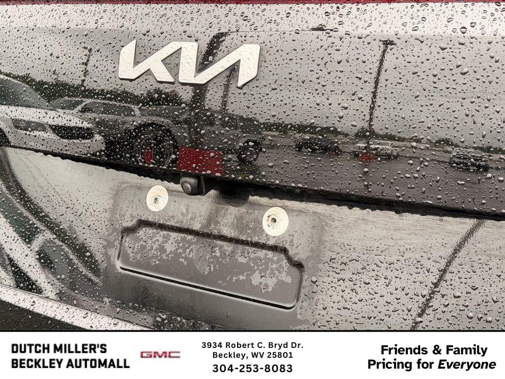2025 Kia Carnival LXS