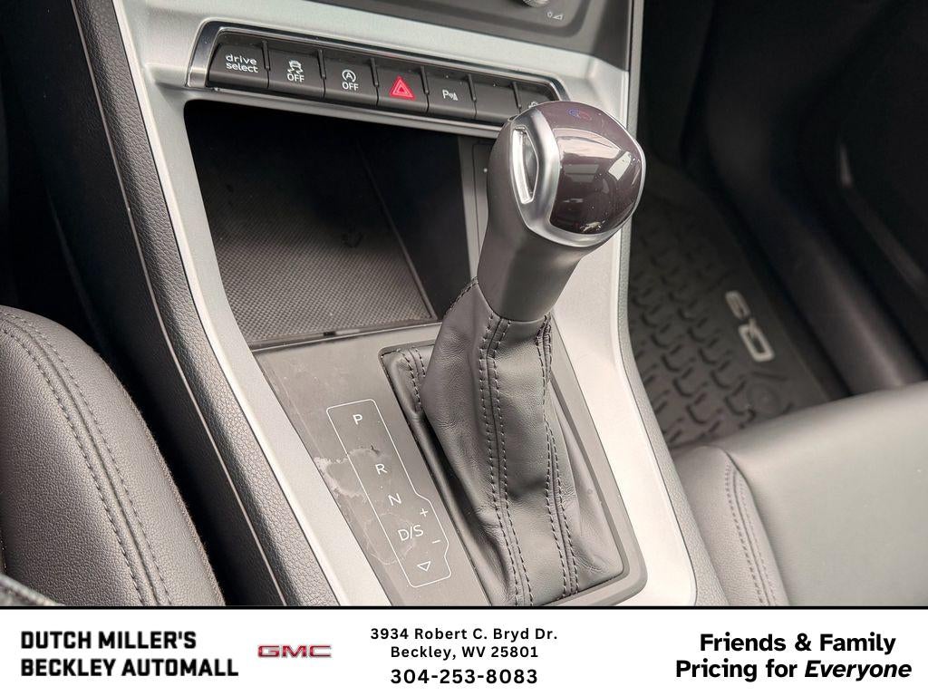 2022 Audi Q3 Premium