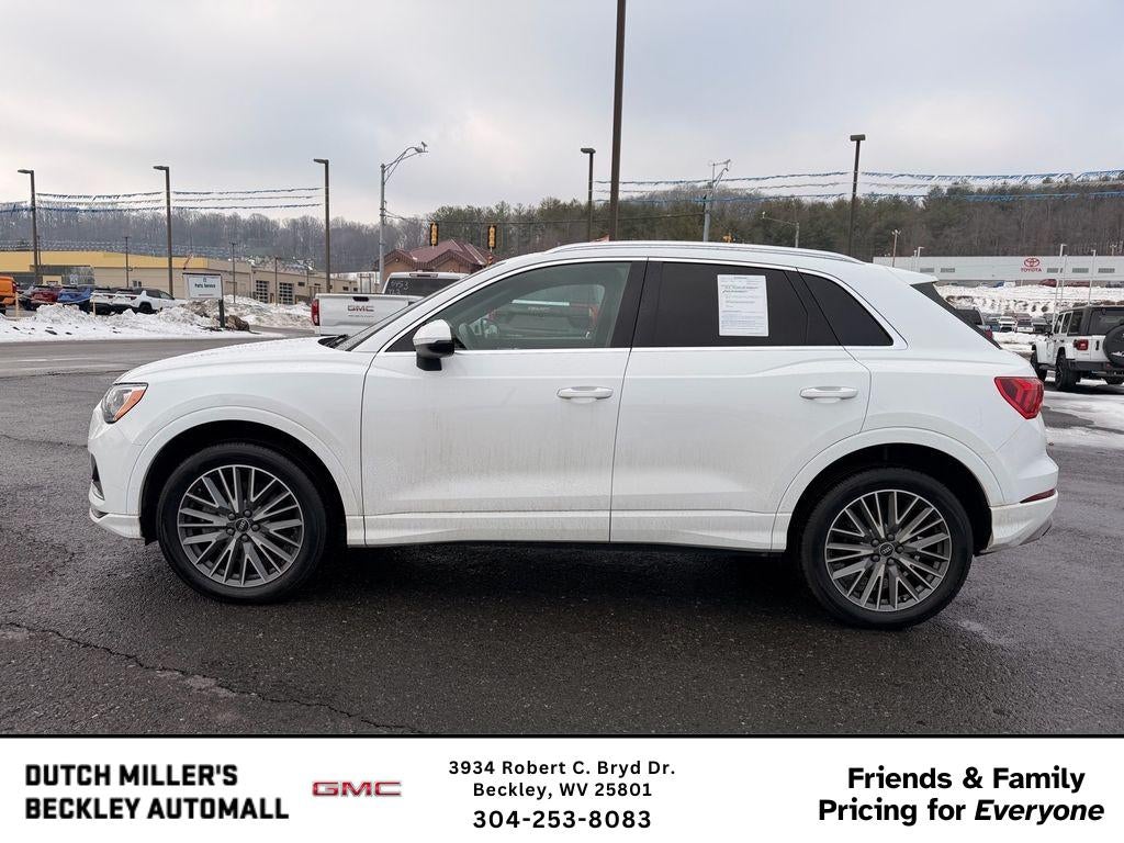 2022 Audi Q3 Premium