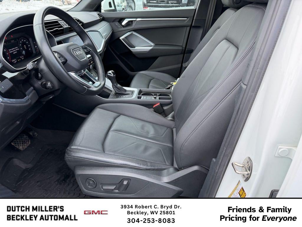 2022 Audi Q3 Premium