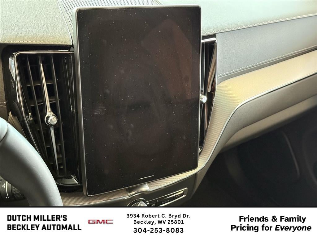 2026 Volvo XC60 Ultra Black Edition