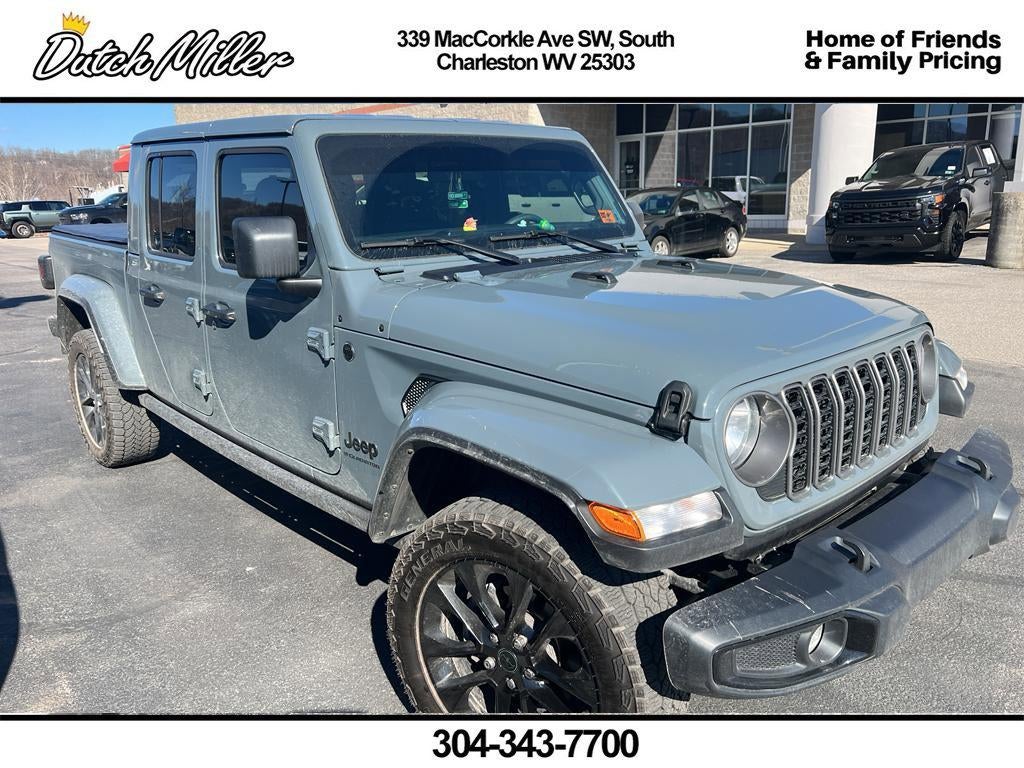 2025 Jeep Gladiator Nighthawk
