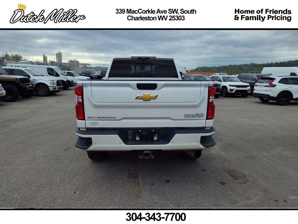 2022 Chevrolet Silverado High Country