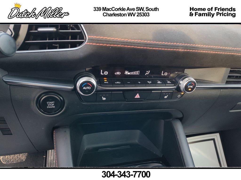 2024 Mazda Mazda3 2.5 Carbon Turbo