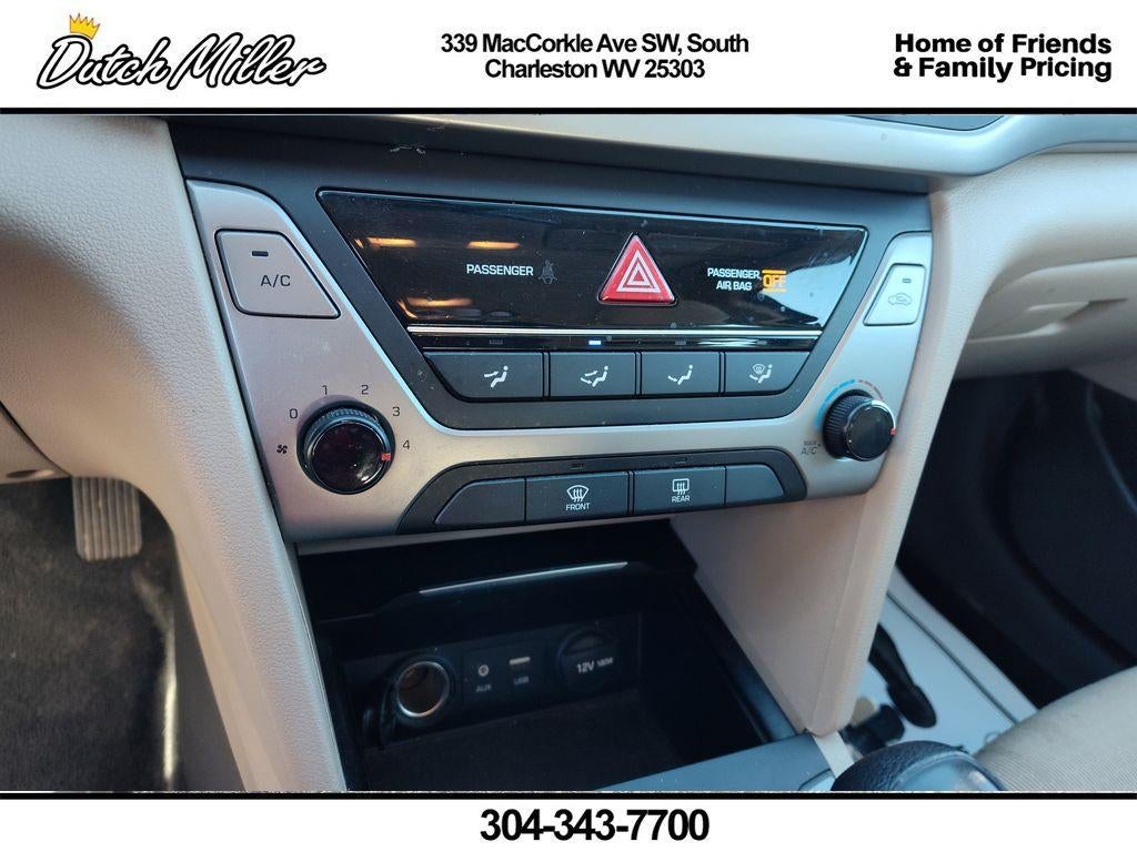 2017 Hyundai Elantra SE