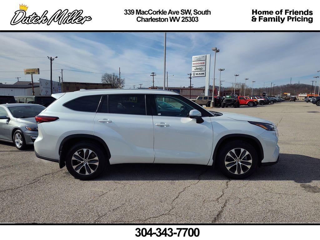 2022 Toyota Highlander XLE