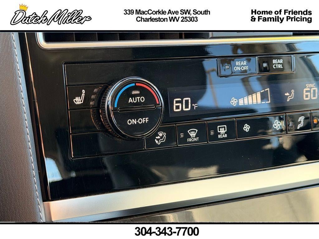 2024 INFINITI QX80 LUXE