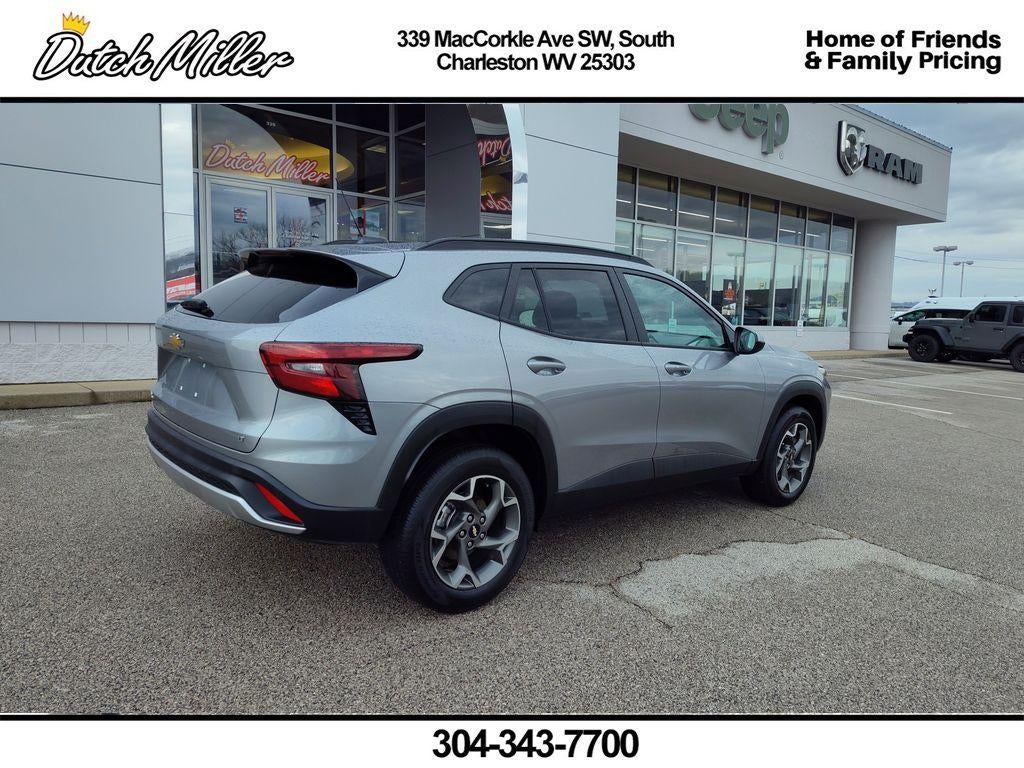 2025 Chevrolet Trax LT