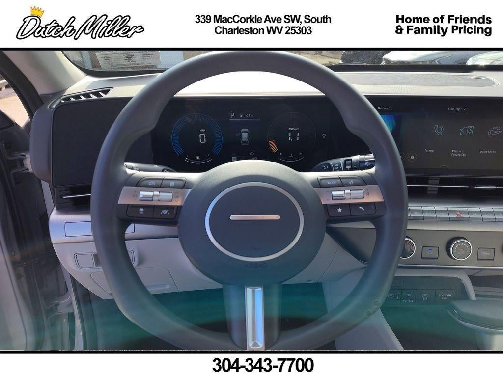 2026 Hyundai Kona SE