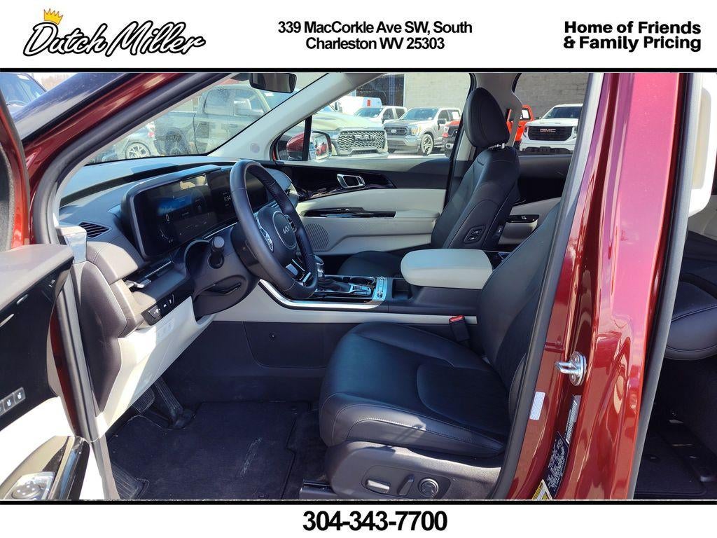 2024 Kia Carnival SX