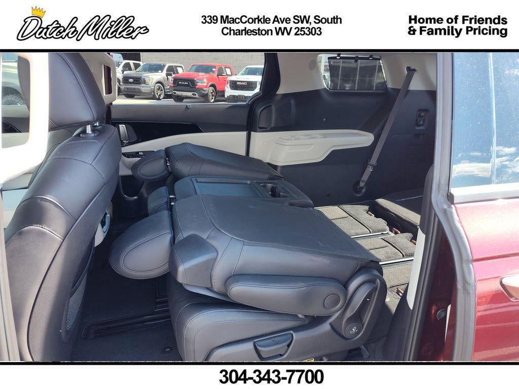 2024 Kia Carnival SX