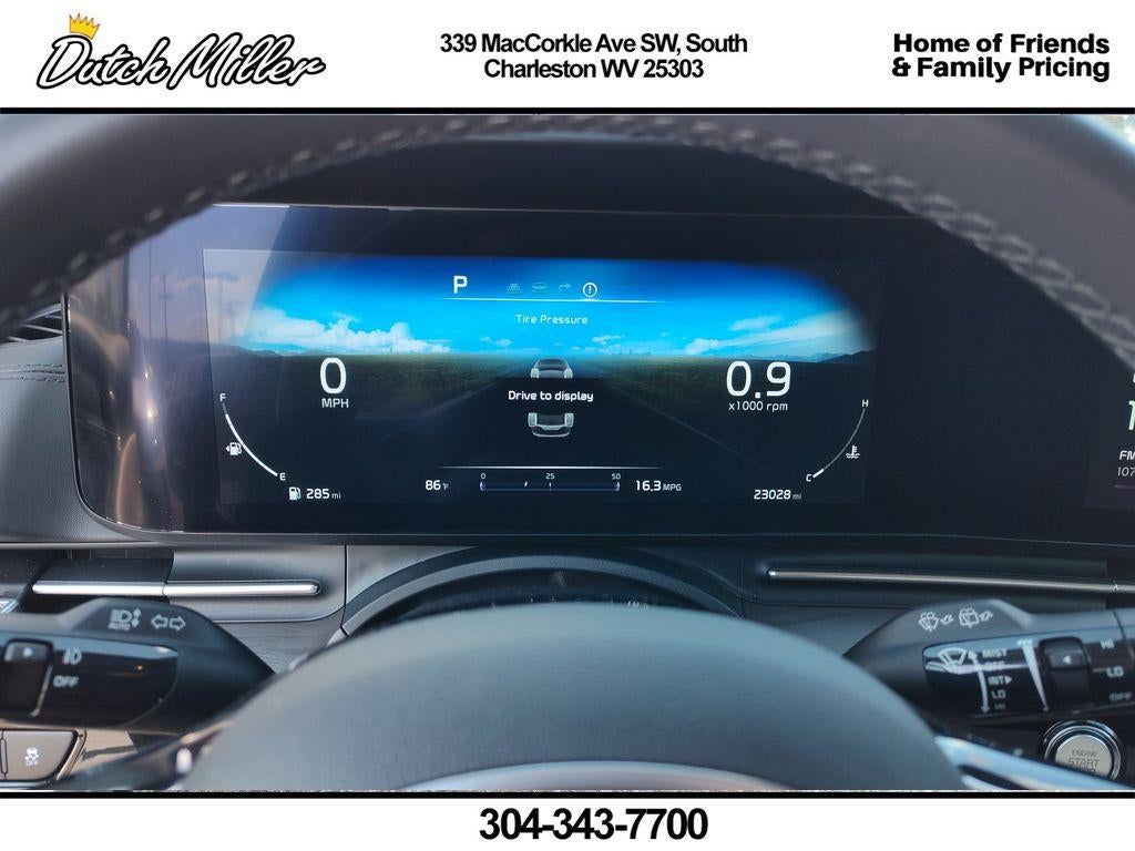 2024 Kia Carnival SX