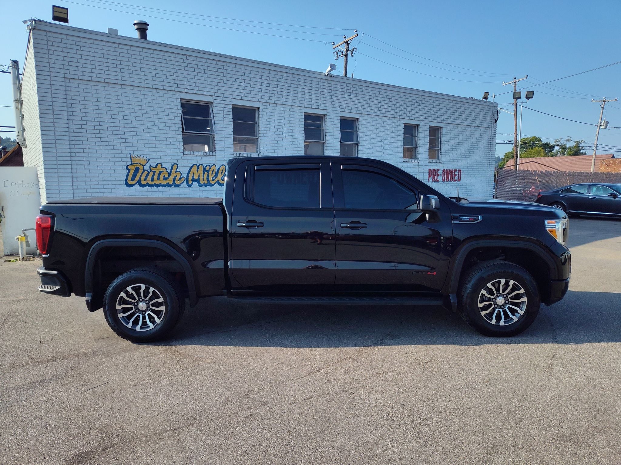2021 GMC Sierra AT4