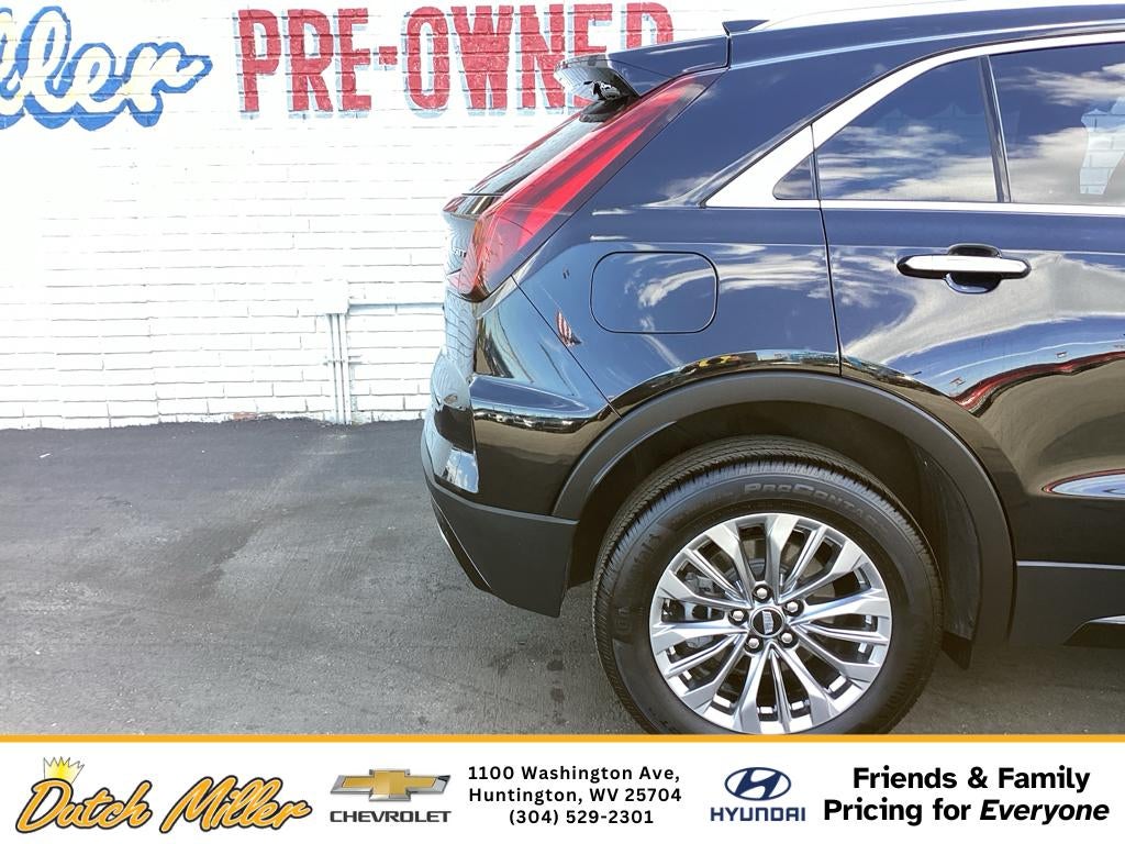 2024 Cadillac XT4 AWD Premium Luxury