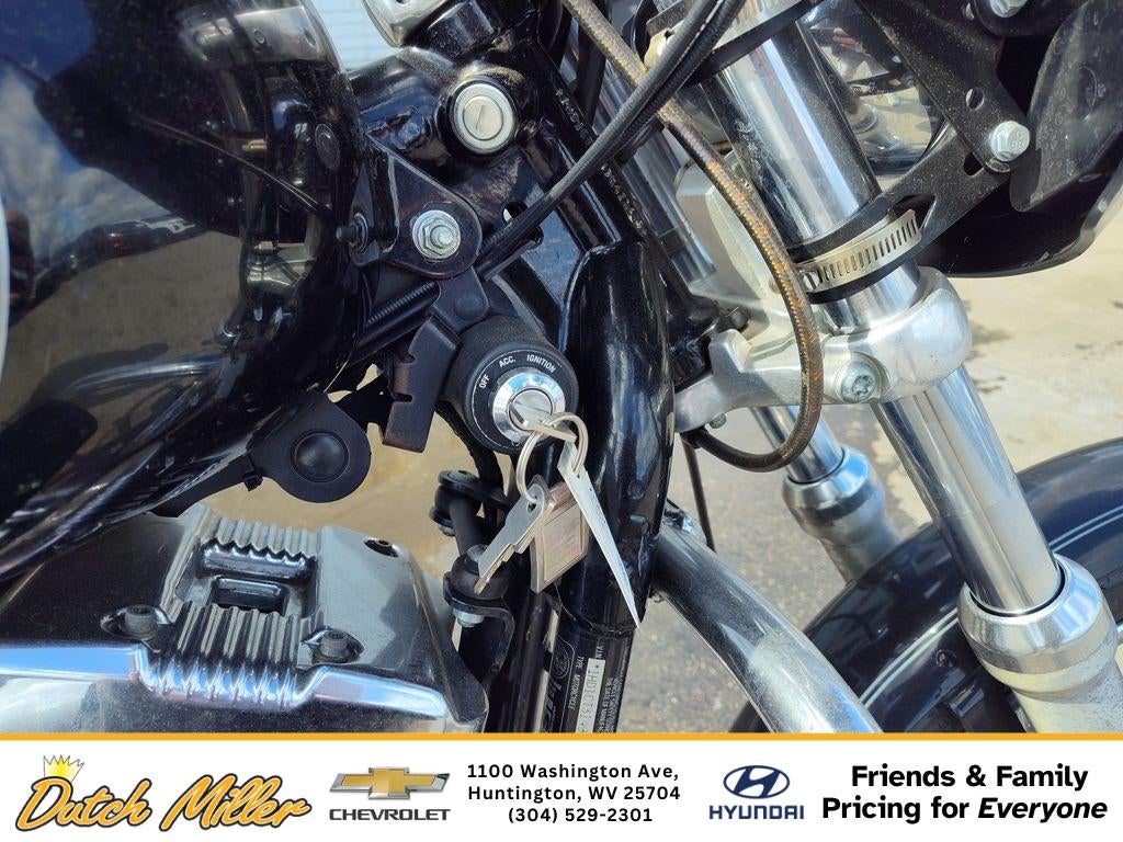 2009 Harley-Davidson XL1200C Base