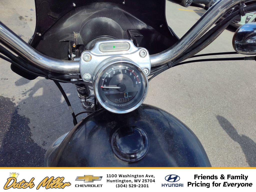 2009 Harley-Davidson XL1200C Base