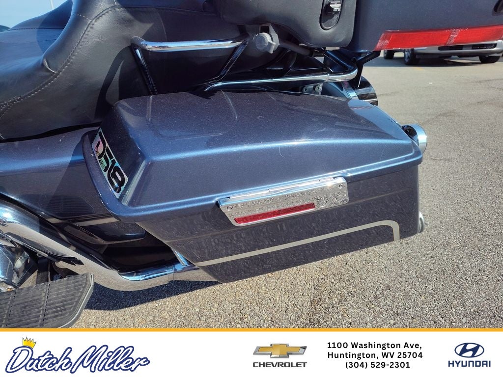 2003 Harley-Davidson FLHTCUI Base