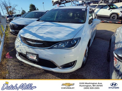 2017 Chrysler Pacifica Touring-L Plus