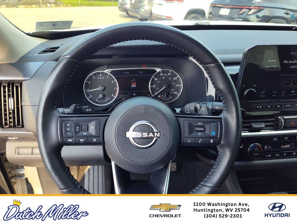 2023 Nissan Pathfinder SL