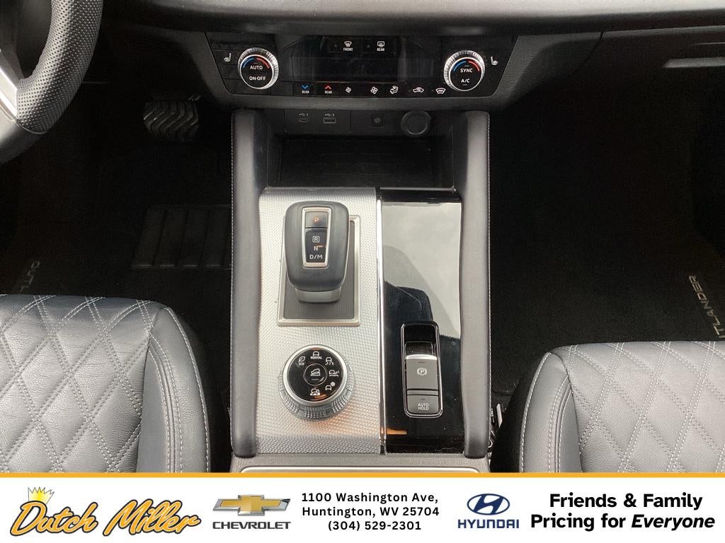 2023 Mitsubishi Outlander SEL