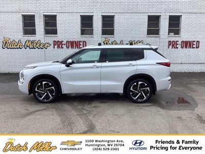 2023 Mitsubishi Outlander SEL