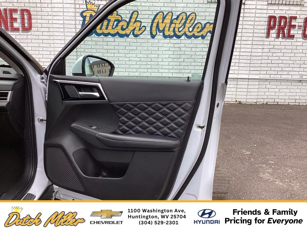 2023 Mitsubishi Outlander SEL