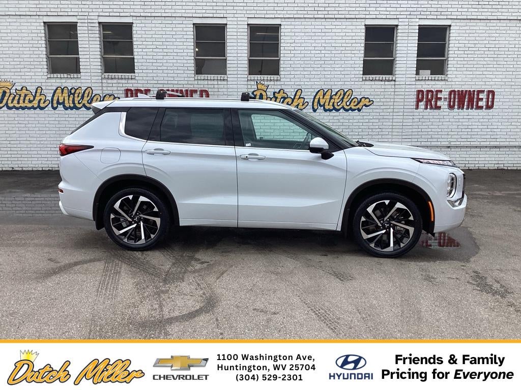 2023 Mitsubishi Outlander SEL