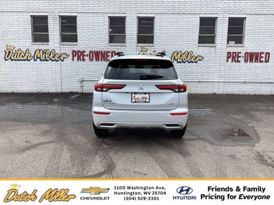 2023 Mitsubishi Outlander SEL