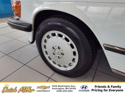 1988 Mercedes-Benz 560 SL