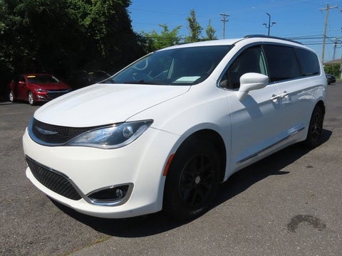 2020 Chrysler Pacifica Touring L in huntington wv, WV - Dutch Miller Auto Group