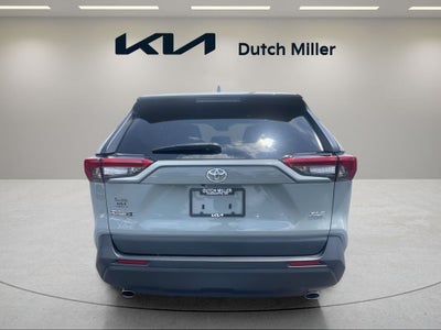 2022 Toyota RAV4 XLE