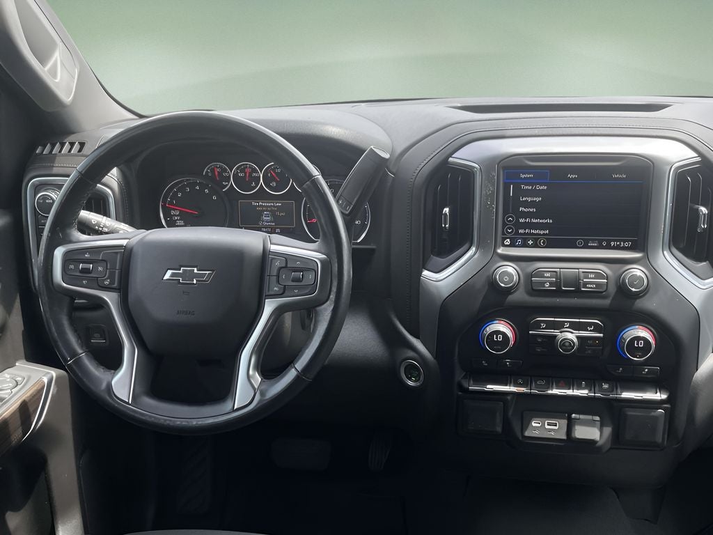 2022 Chevrolet Silverado RST