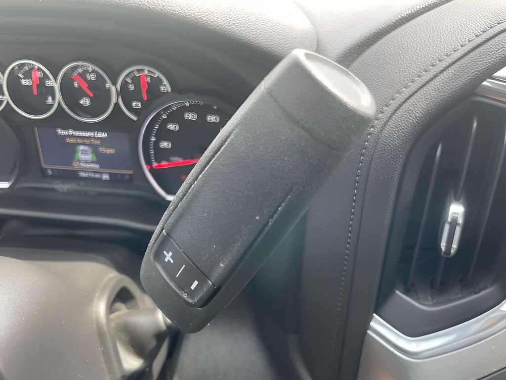 2022 Chevrolet Silverado RST