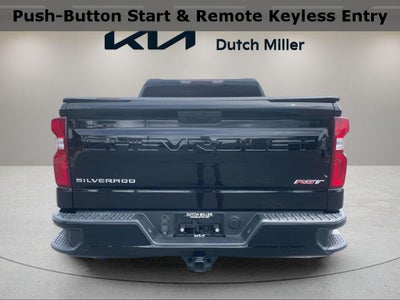 2022 Chevrolet Silverado RST