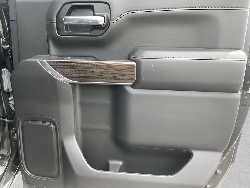 2022 Chevrolet Silverado RST