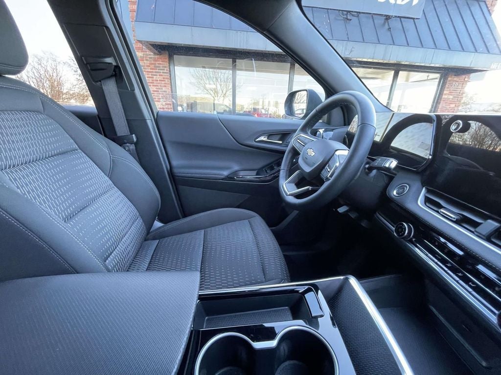 2025 Chevrolet Equinox AWD LT