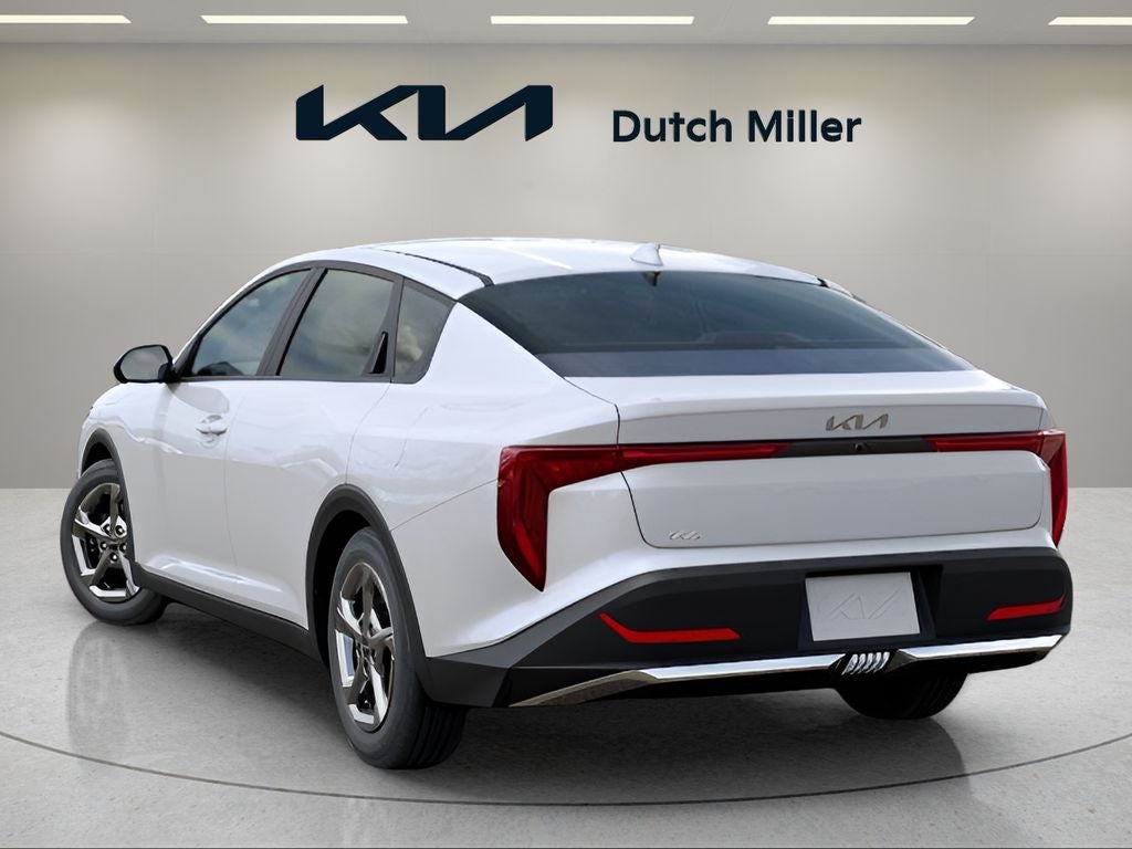 2026 Kia K4 LXS