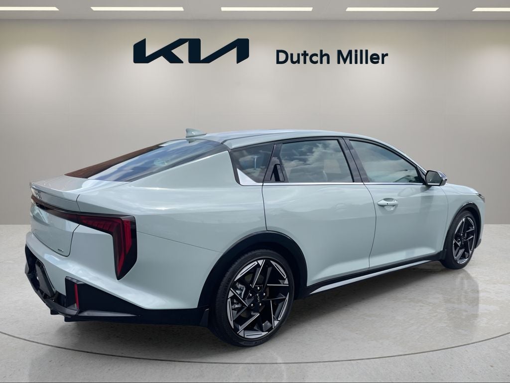 2025 Kia K4 GT-Line