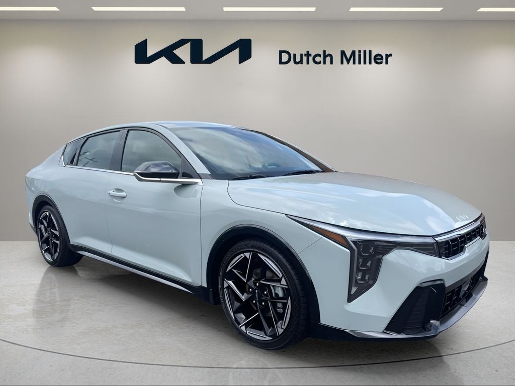 2025 Kia K4 GT-Line