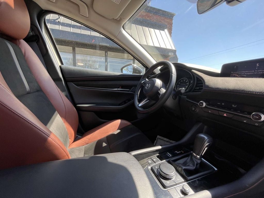 2024 Mazda Mazda3 2.5 Carbon Turbo