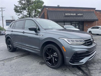 2024 Volkswagen Tiguan SE R-Line Black