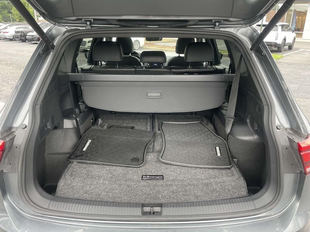 2024 Volkswagen Tiguan SE R-Line Black