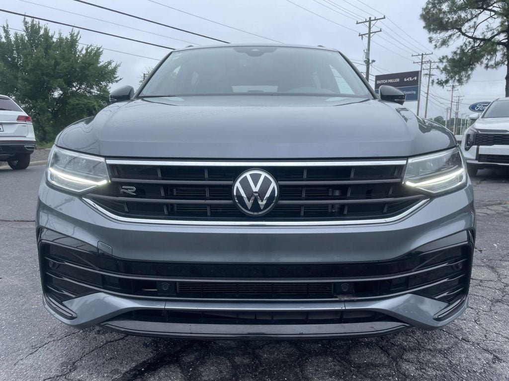 2024 Volkswagen Tiguan SE R-Line Black