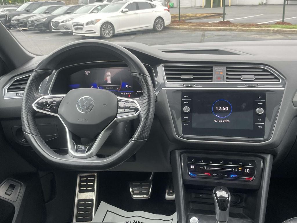 2024 Volkswagen Tiguan SE R-Line Black