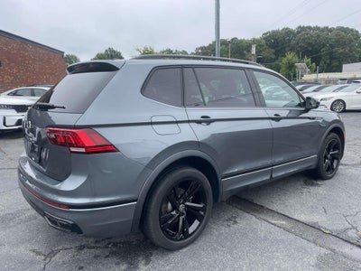 2024 Volkswagen Tiguan SE R-Line Black