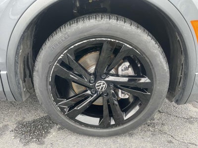 2024 Volkswagen Tiguan SE R-Line Black
