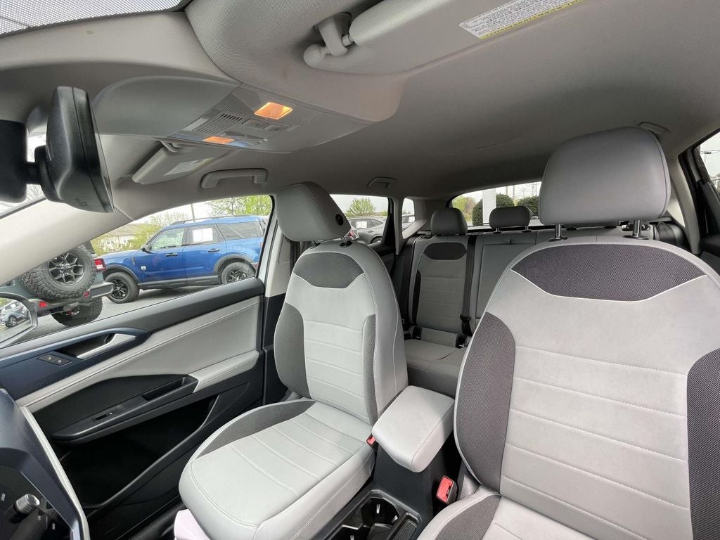 2024 Volkswagen Taos SE