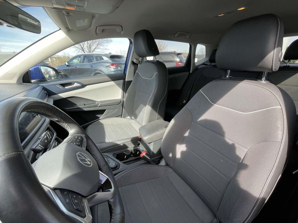 2023 Volkswagen Taos SE